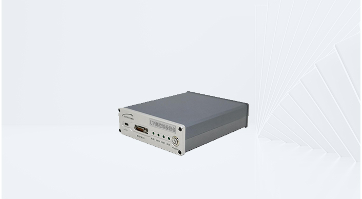 Thiết bị kiểm tra tổng hợp theo dõi UV